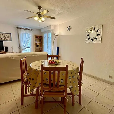 2 Pièces 4 Couchages Saint Geoges D'oléron Sgo000-611 *